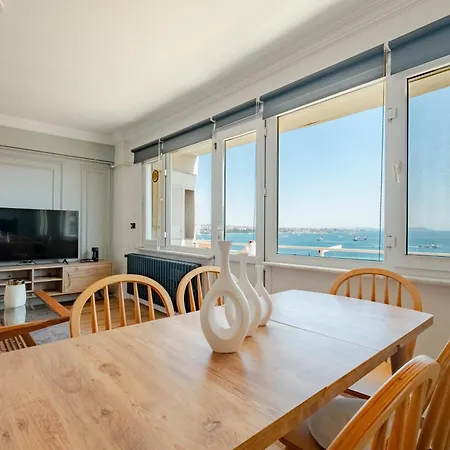 Appartement Spacious Sea View Family In Managed With Balcony Istambul