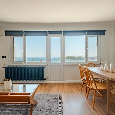 Spacious Sea View Family In Managed With Balcony Апартаменты 4*