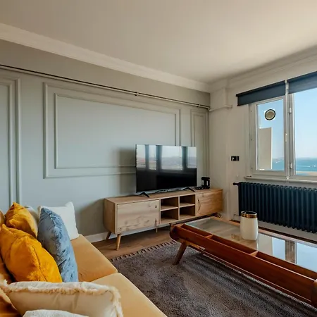Appartement Spacious Sea View Family In Managed With Balcony